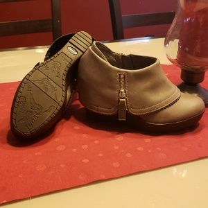 Dr. Scholls Breanna wedge booties